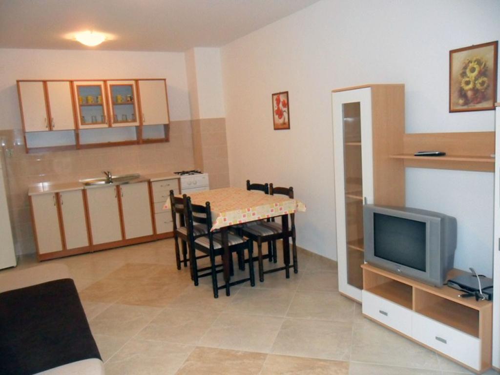 Apartments Mislav ノヴァリャ 部屋 写真