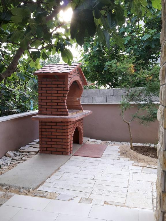 Apartments Mislav ノヴァリャ エクステリア 写真