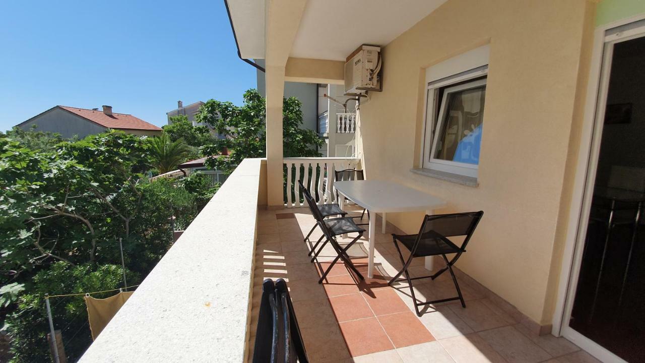 Apartments Mislav ノヴァリャ エクステリア 写真