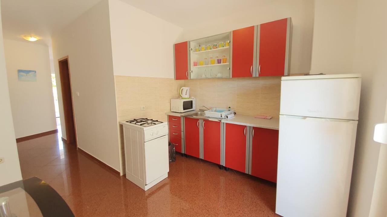 Apartments Mislav ノヴァリャ エクステリア 写真